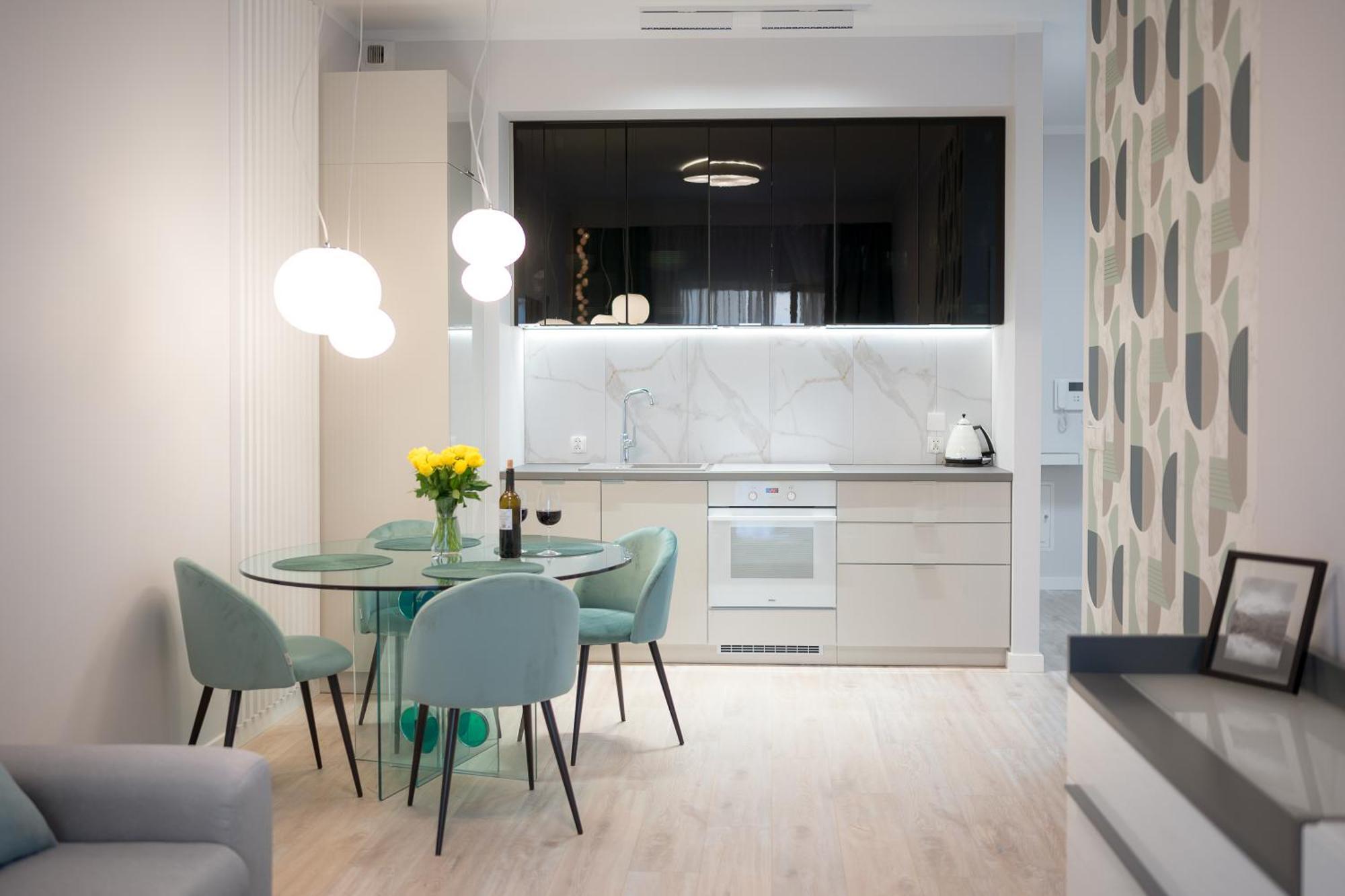 3 With Private Parking Apartment