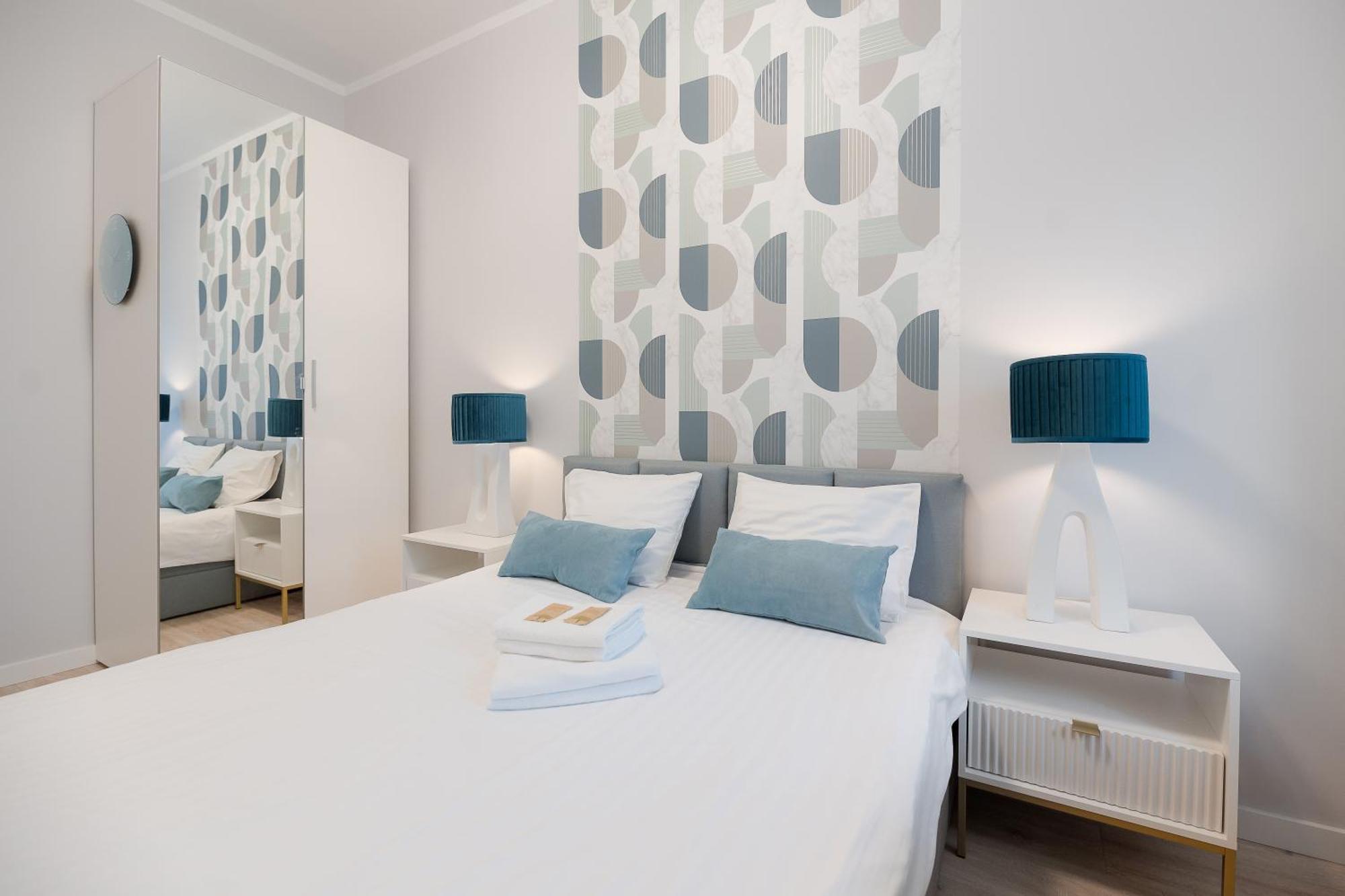 Apartment 3 With Private Parking *
