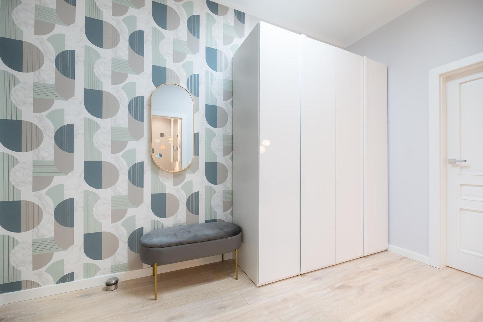 3 With Private Parking Apartment *